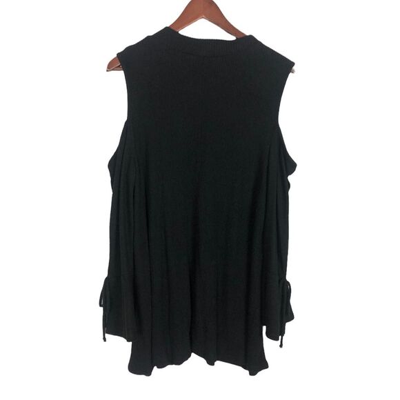 A. Byer Black Ribbed Cold Shoulder Fuzzy Knit Sweater Women's Plus 1X - Picture 4 of 6